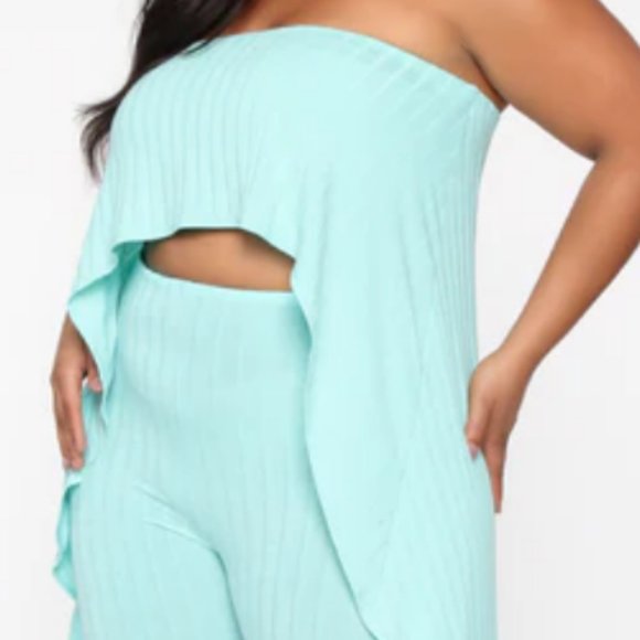 Fashion Nova ** Minty Hi-Low two-piece set - Picture 6 of 7